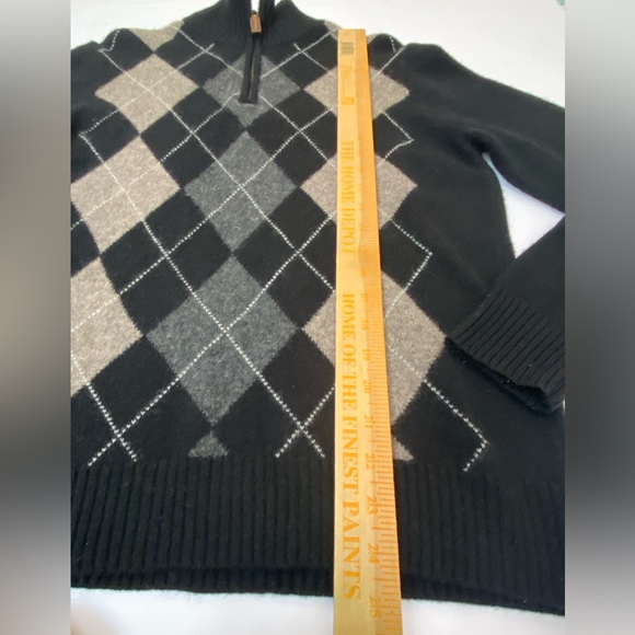J.Crew Mens Lamb Wool Argyle Diamond Knit 1/4 Zip
Pullover Sweater Size Medium - Picture 9 of 9
